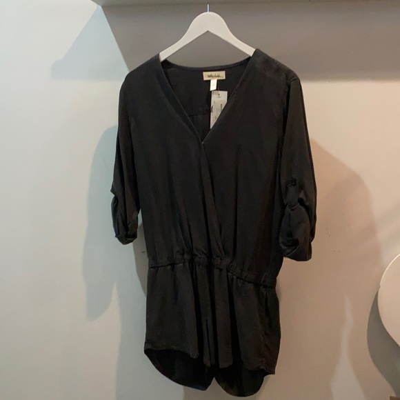 Bella Dahl Romper - Picture 1 of 3